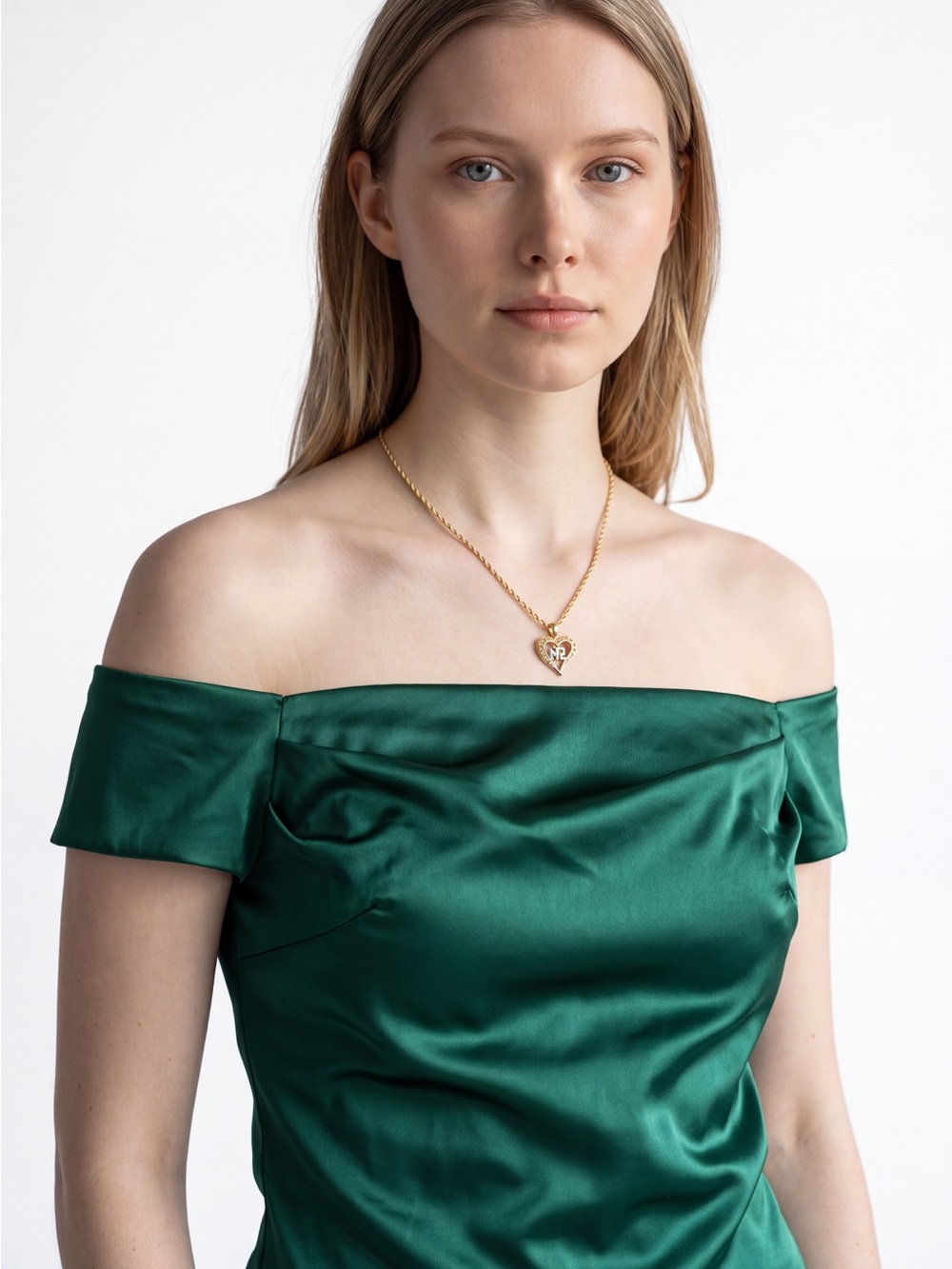 Nina Ricci Gold Heart Pendant Necklace with Chain